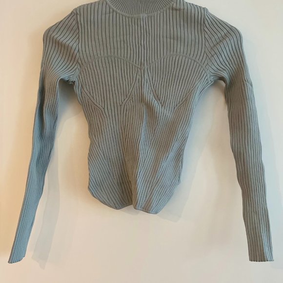 Zara Fitted Sweater, SIZE XS, SLIM FIT, “Gently Used” - Picture 2 of 4